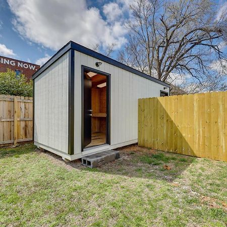 Home Grassy Yard, Walk To Bentonville Square Exterior photo