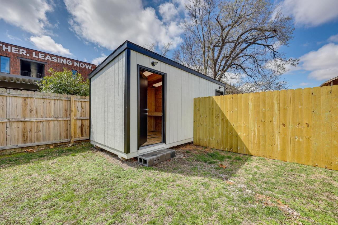 Home Grassy Yard, Walk To Bentonville Square Exterior photo